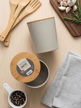 NWT TableCraft Crofthouse Collection Canister & Lid - 2.75 QT Grey Geometric